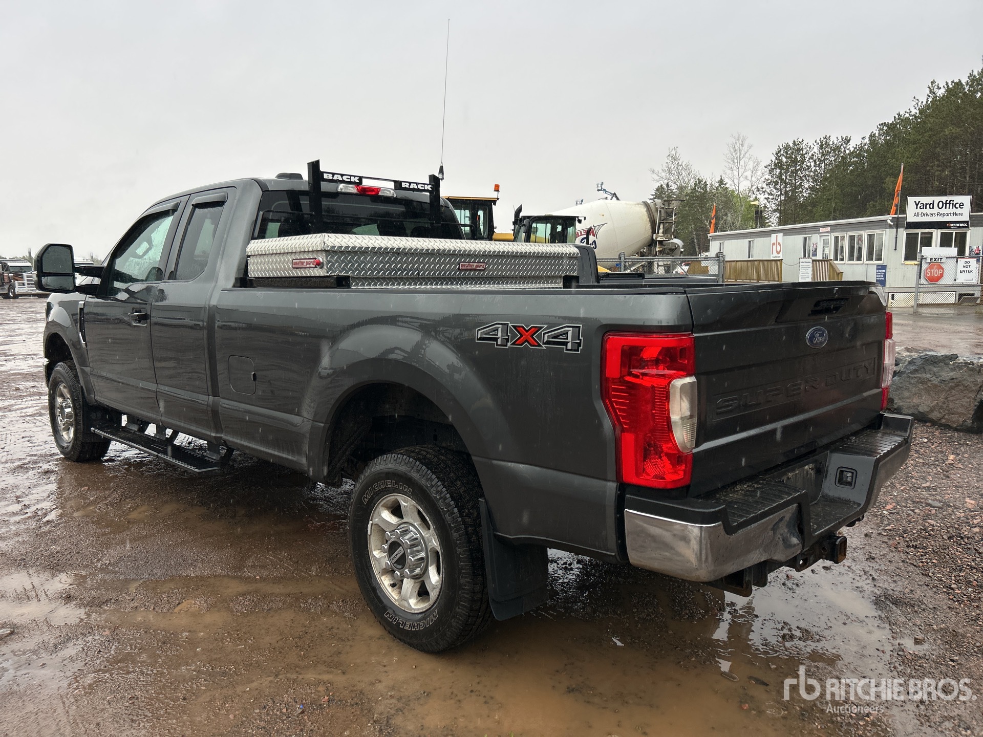 General Appearance with Picture, Left Rear Corner