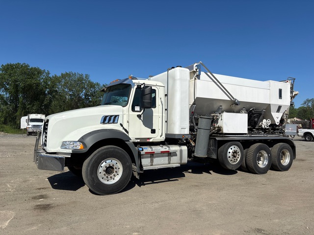 2020 Mack GU813 8x4 Volumetric Mixer Truck