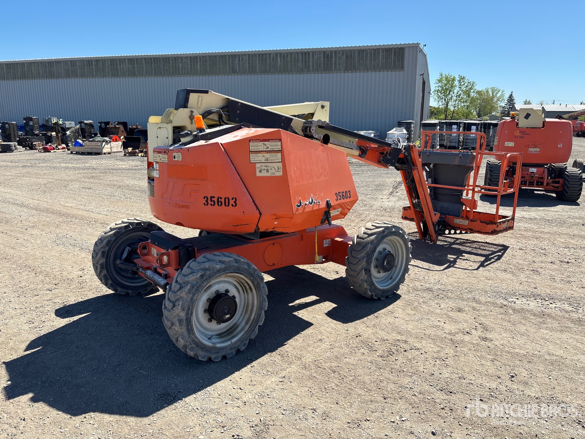 General Appearance with Picture, Right Rear Corner