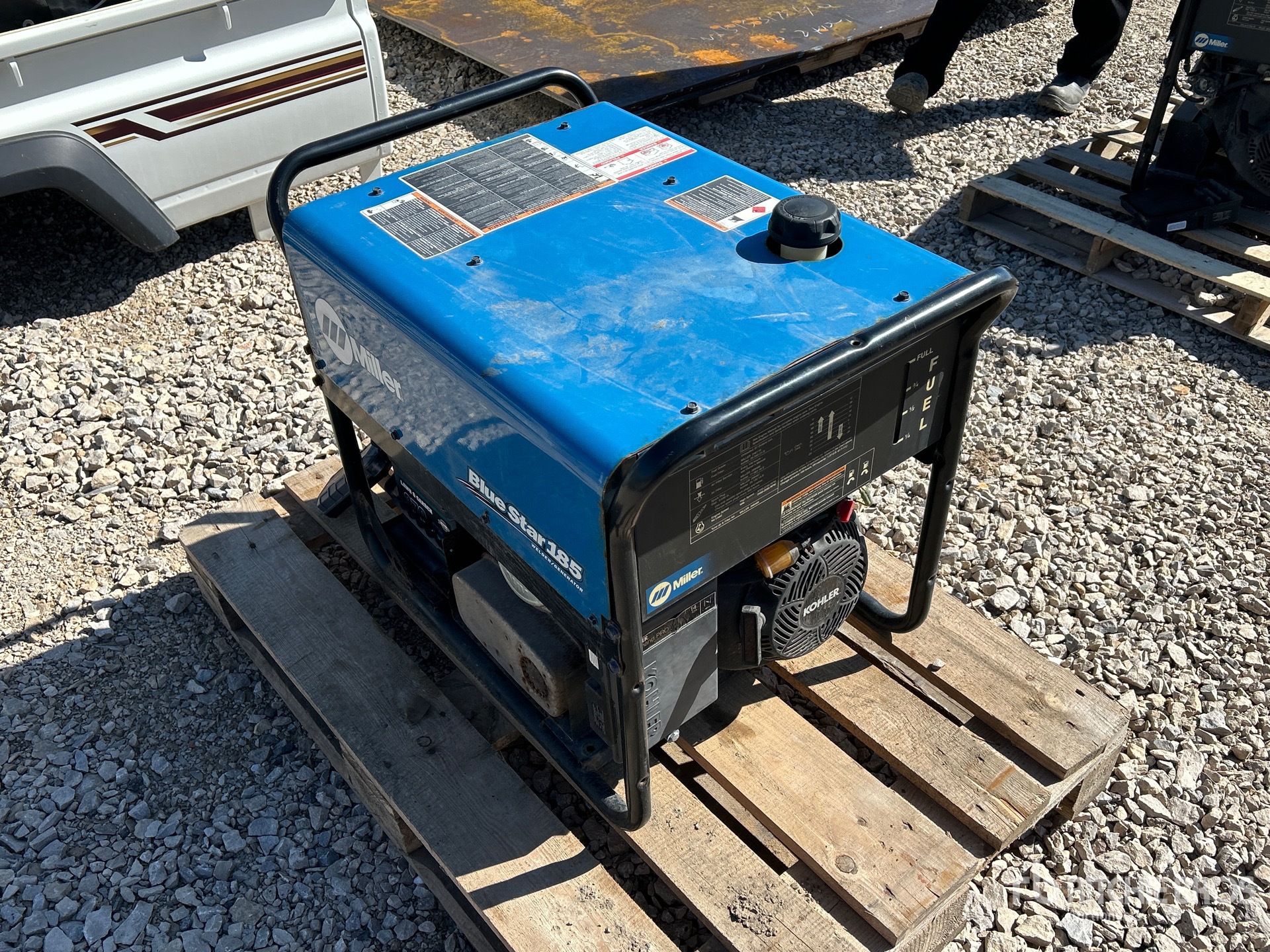 General Appearance with Picture, Right Front Corner