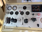 Control Station with Elementy sterujące układem hydraulicznym
