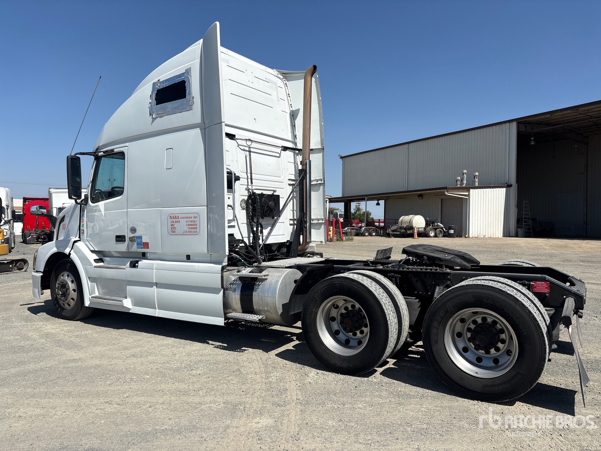 General Appearance with Picture, Left Rear Corner