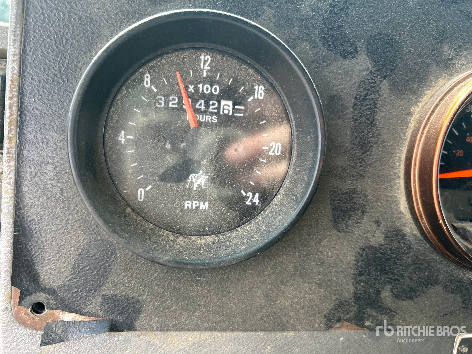 General Appearance with Hour Meter / Odometer