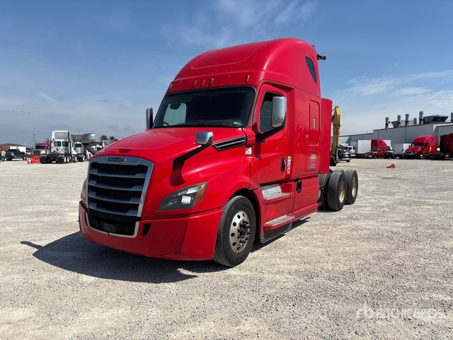 2018 Freightliner Cascadia 126 6x4 T/a Sleeper Truck Tractor