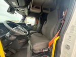 Cab with Seats/armrests