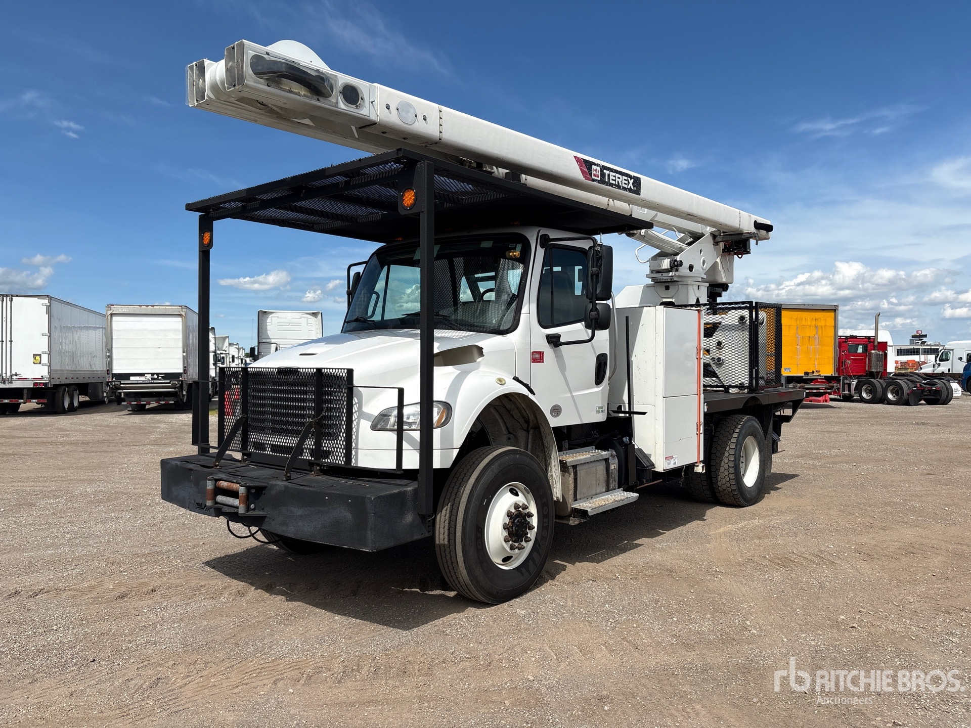 Photo of a 2019 Freightliner M2 106