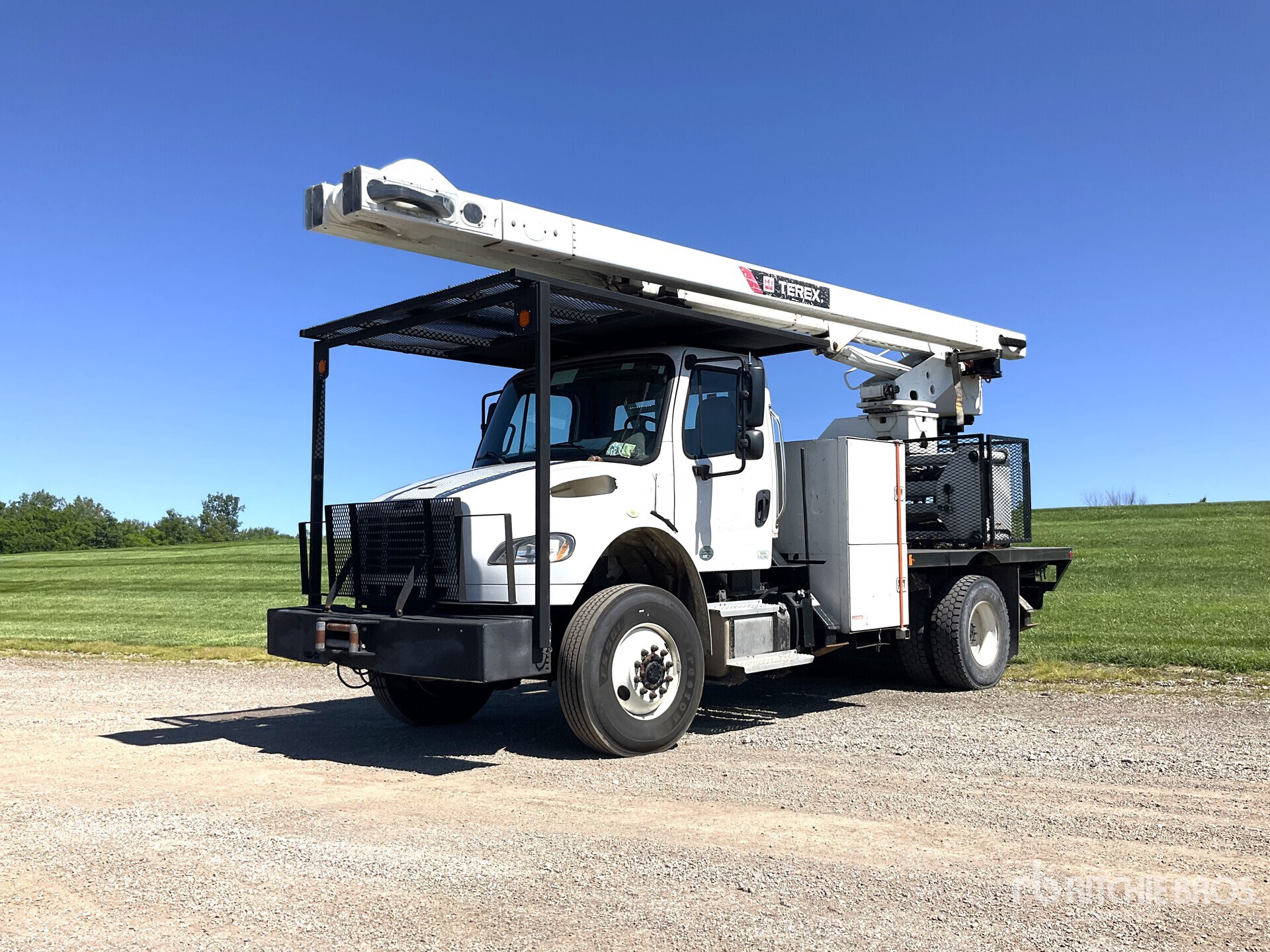 Photo of a 2019 Freightliner M2 106
