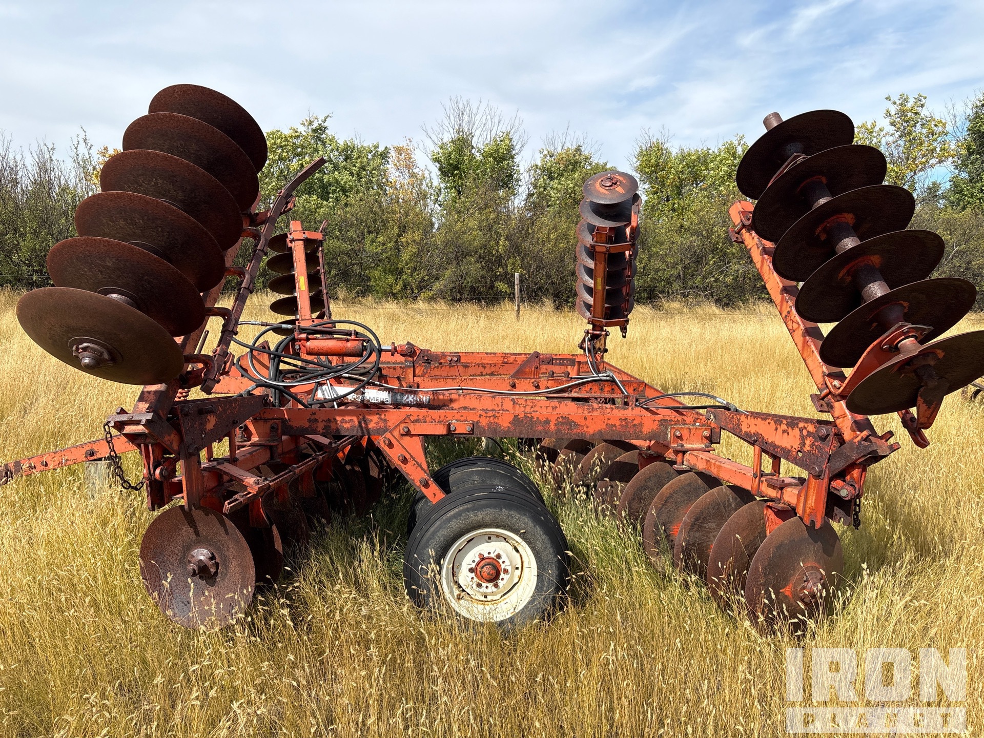 Allis Chalmers 23 ft Tandem