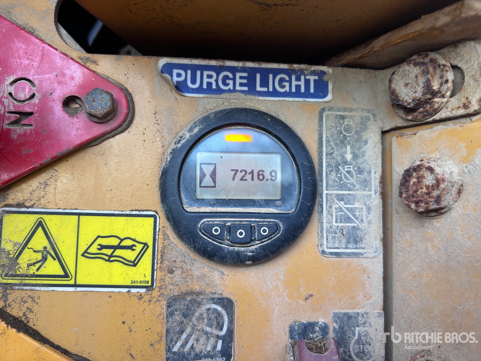 General Appearance with Hour Meter / Odometer