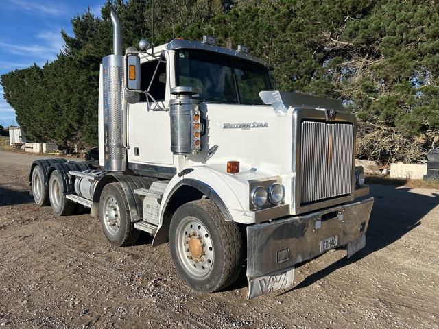 2009 Western Star 4864FX 8x4 Twin Steer Day Cab Prime Mover