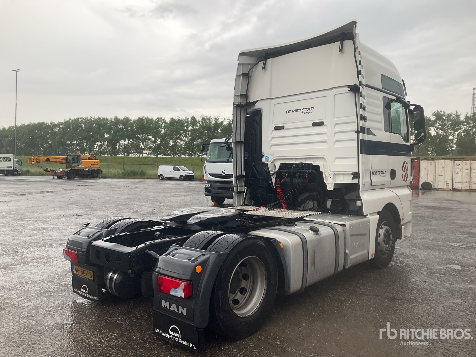 General Appearance with Picture, Right Rear Corner