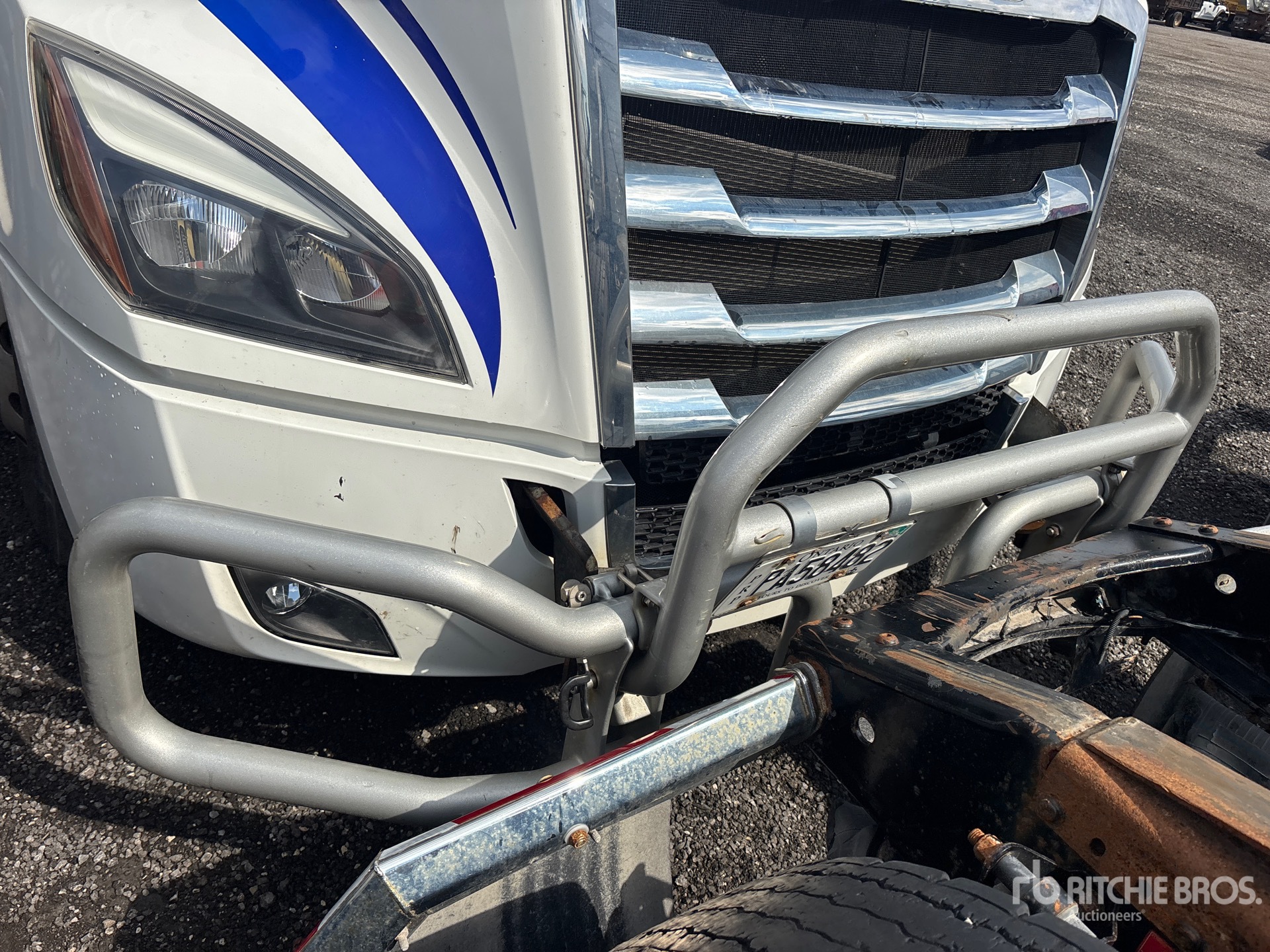 2022 Freightliner CASCADIA 126