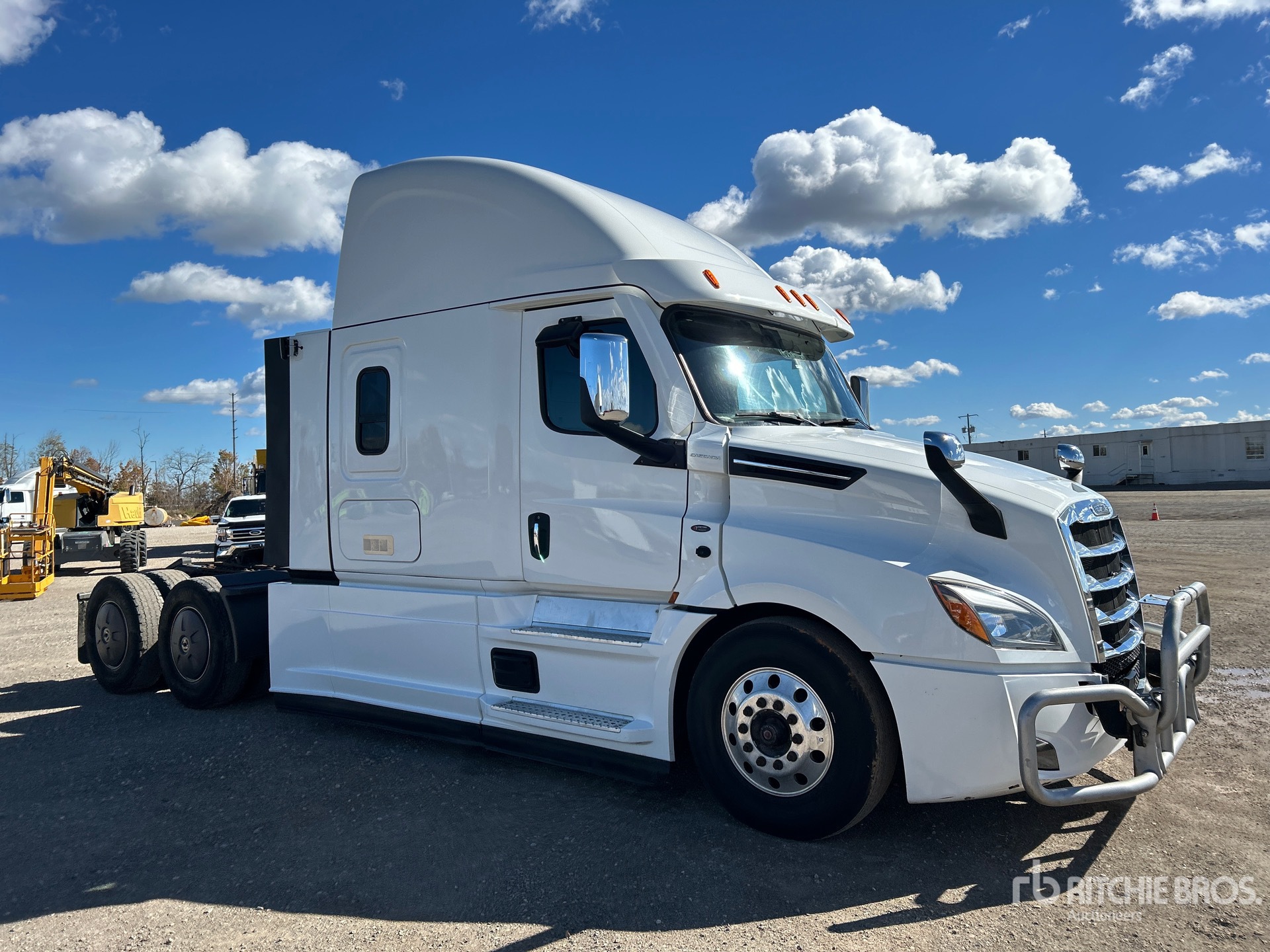 2023 Freightliner CASCADIA 126