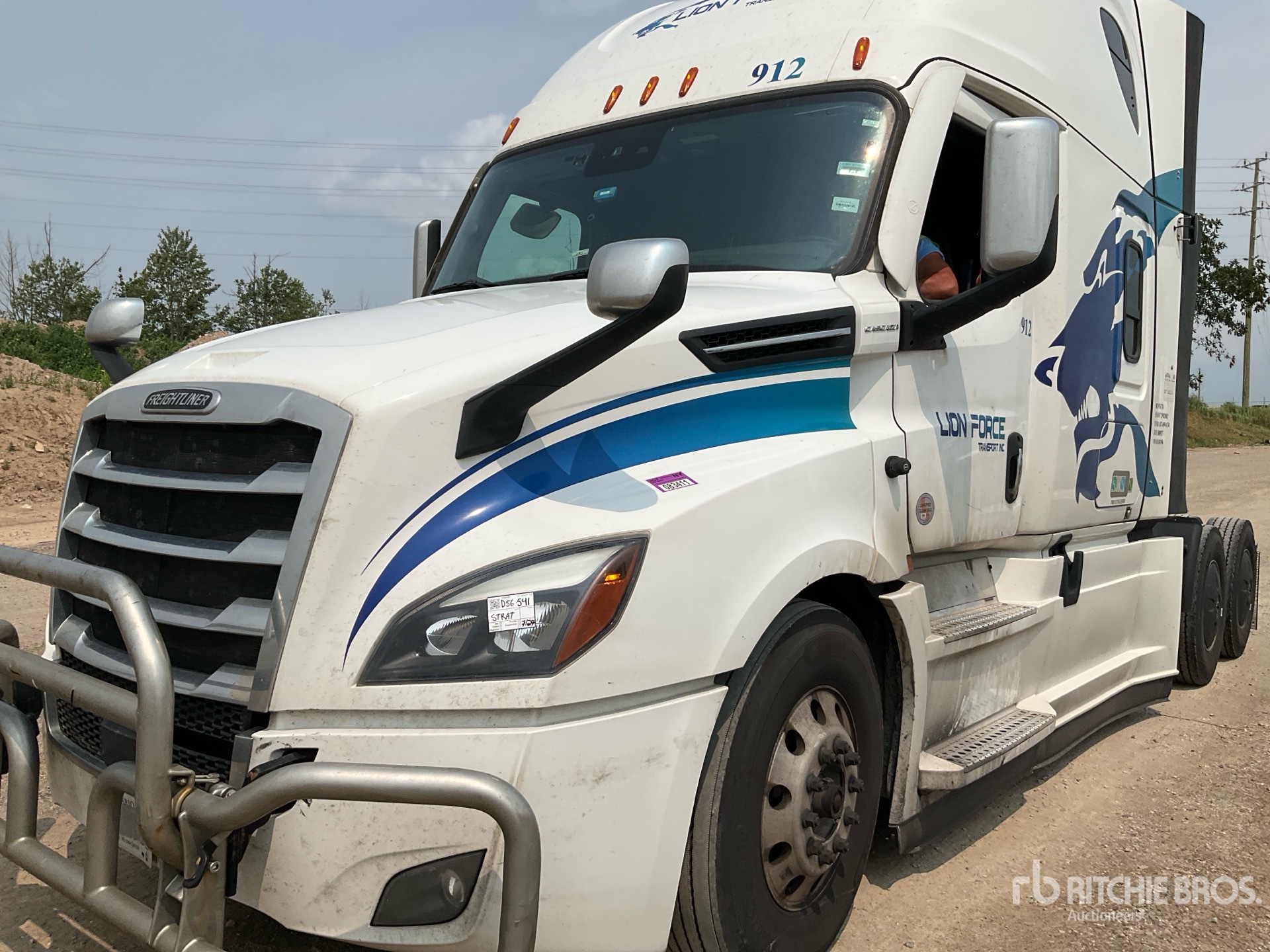 2024 Freightliner CASCADIA 126