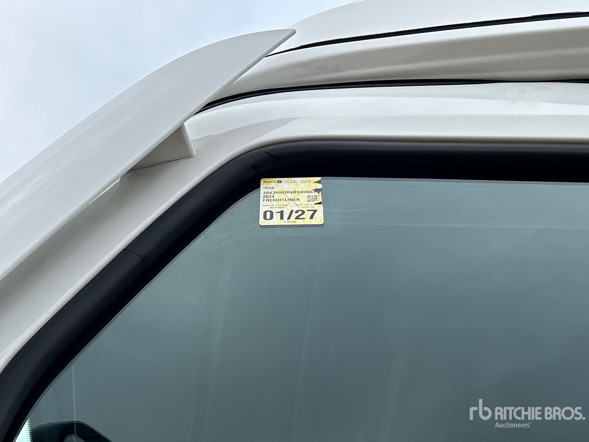 2024 Freightliner CASCADIA 126