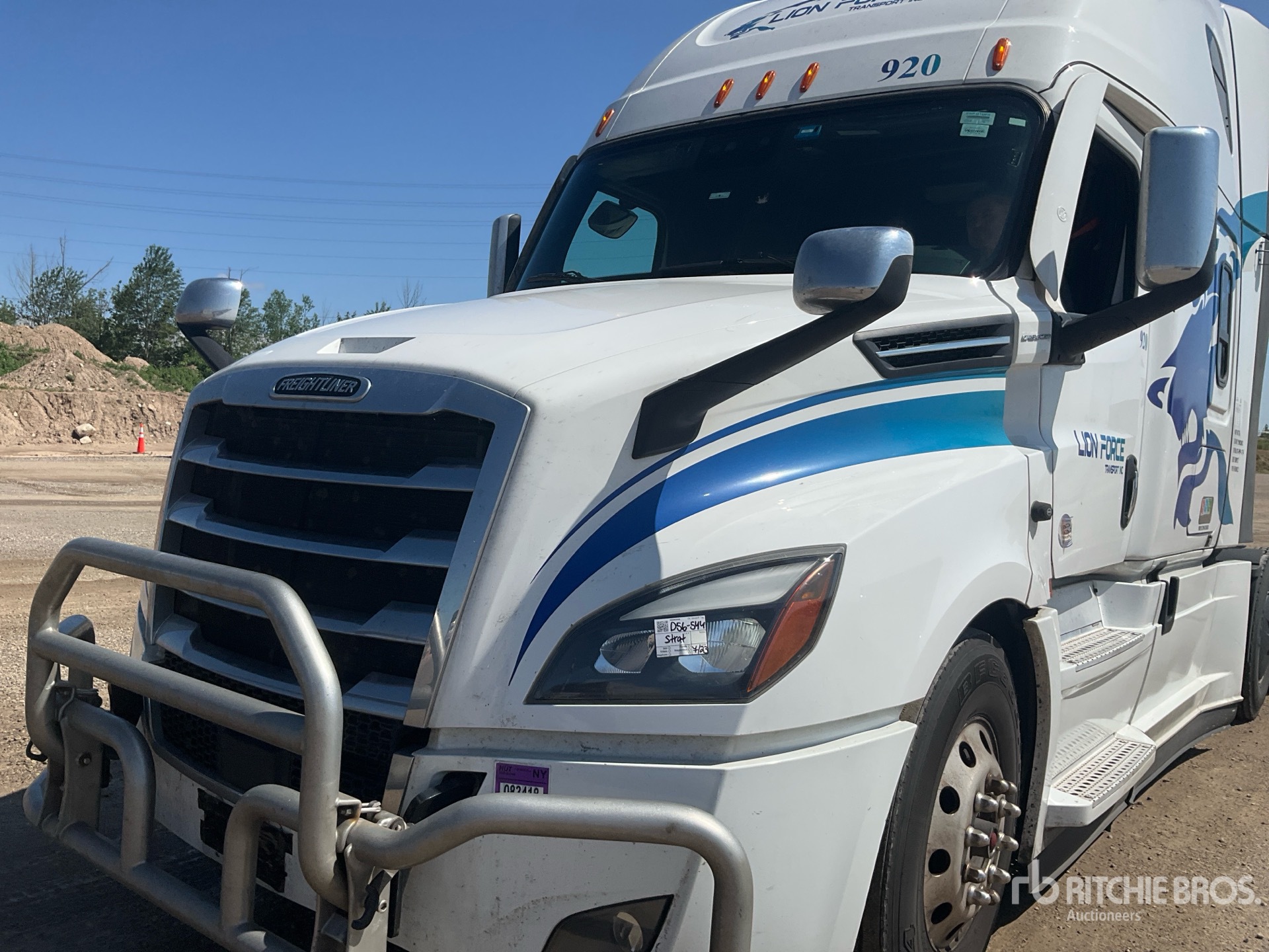 2024 Freightliner CASCADIA 126