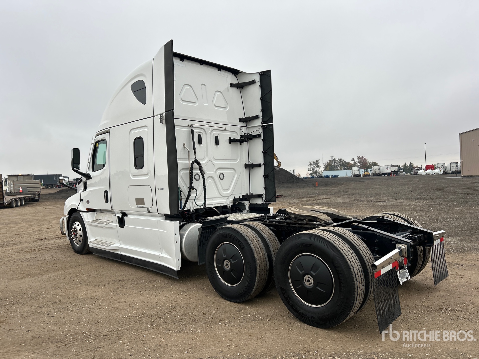 2024 Freightliner CASCADIA 126