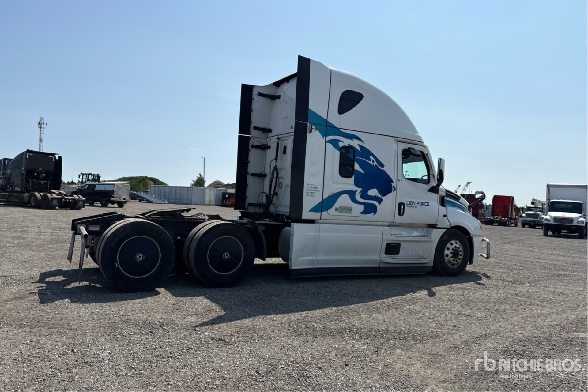 2024 Freightliner CASCADIA 126