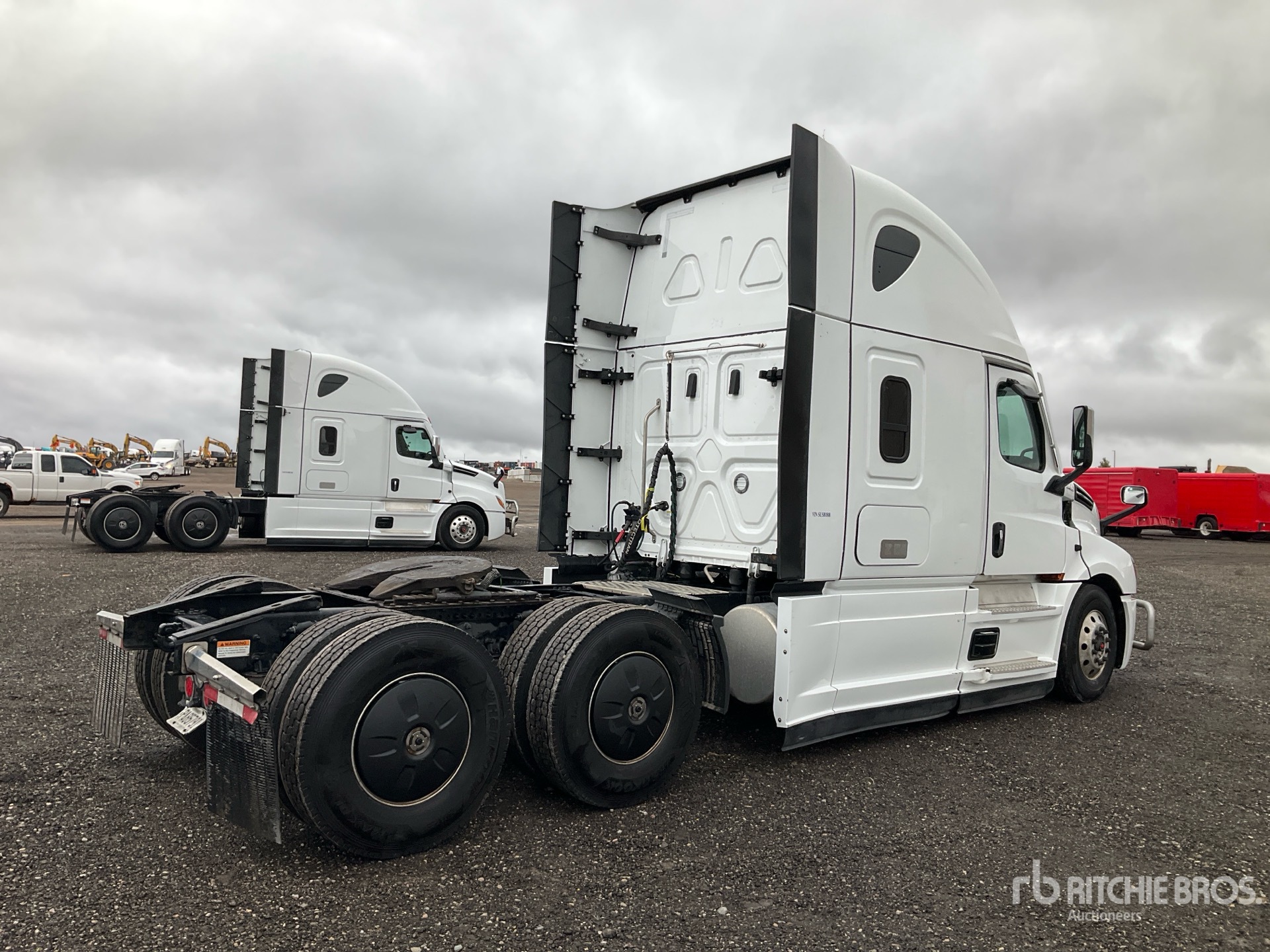 2024 Freightliner CASCADIA 126
