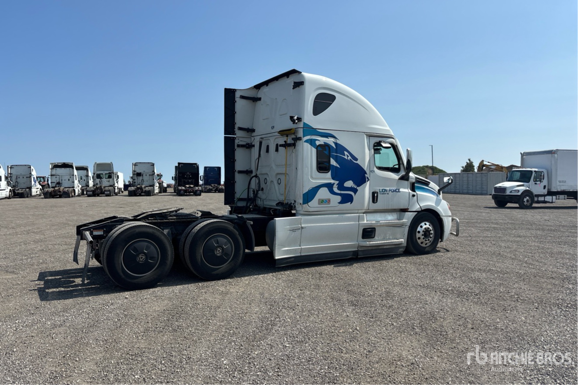 2024 Freightliner CASCADIA 126