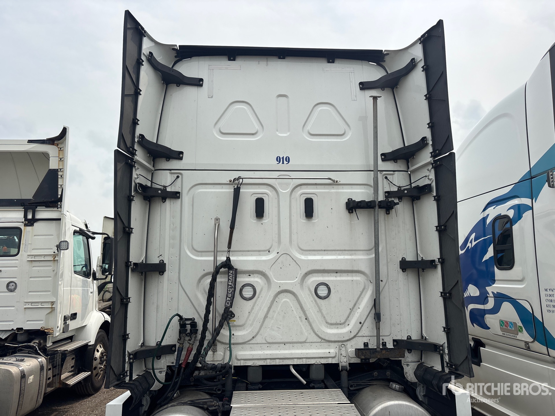 2024 Freightliner CASCADIA 126