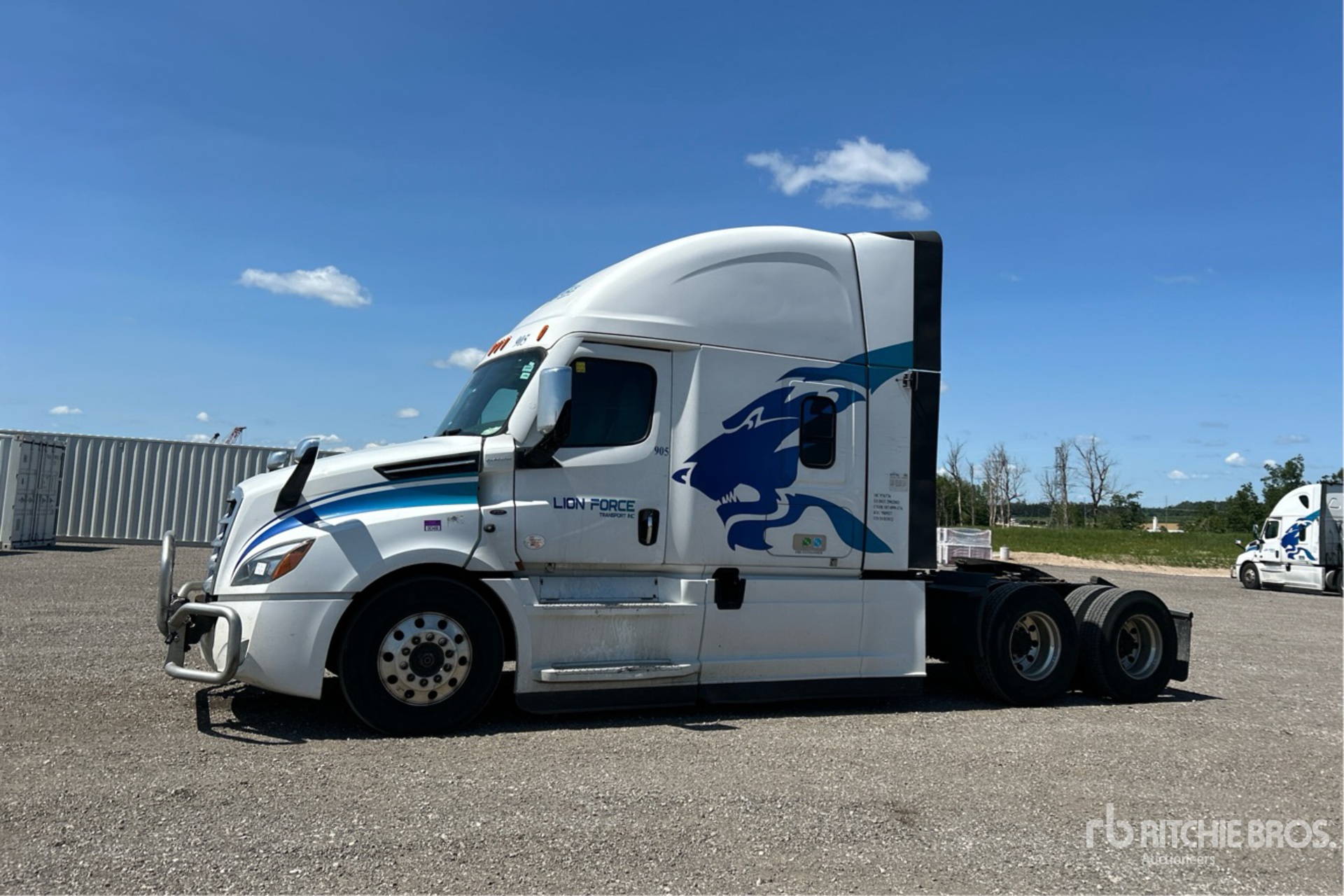 2024 Freightliner CASCADIA 126