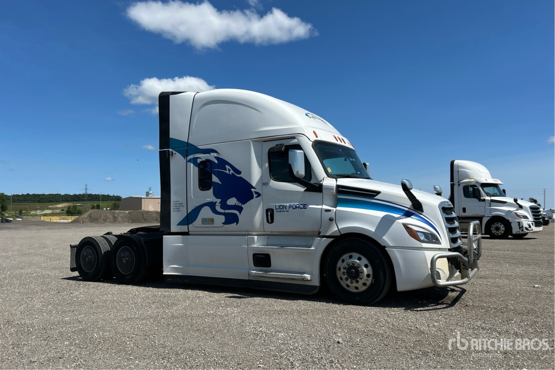 2024 Freightliner CASCADIA 126