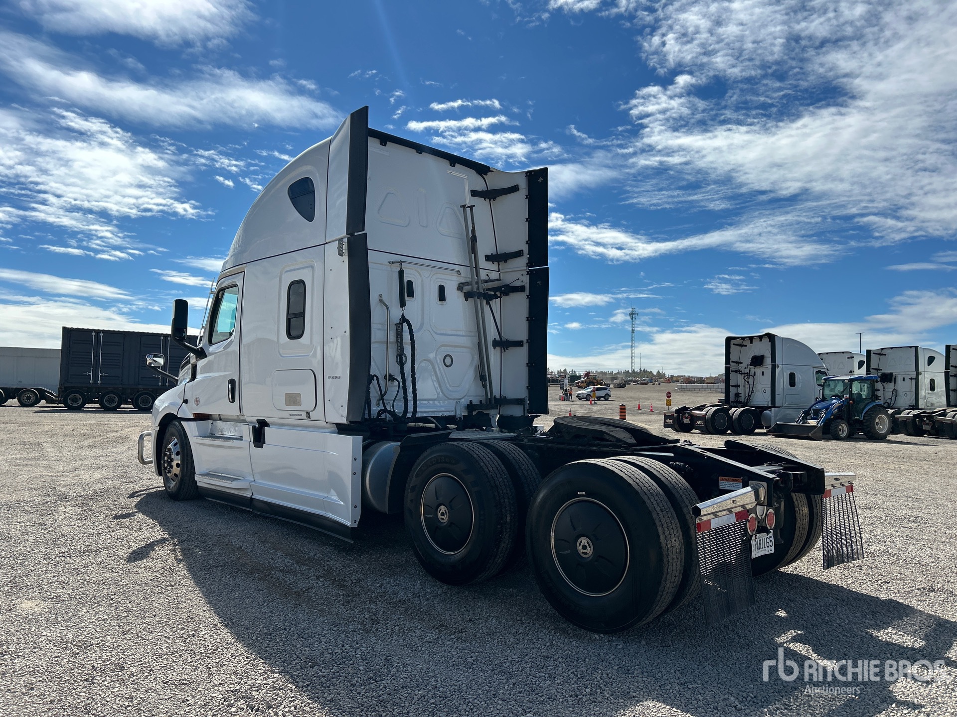 2024 Freightliner CASCADIA 126