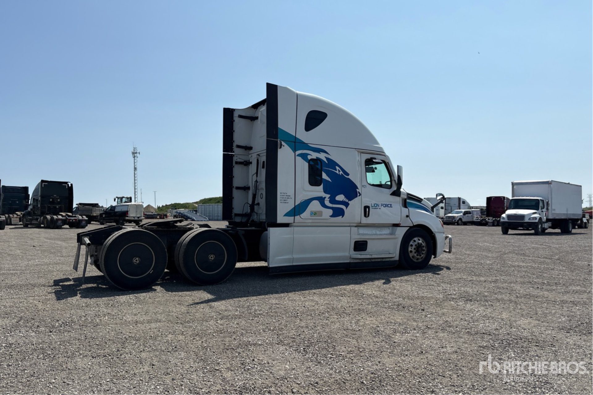 2024 Freightliner CASCADIA 126