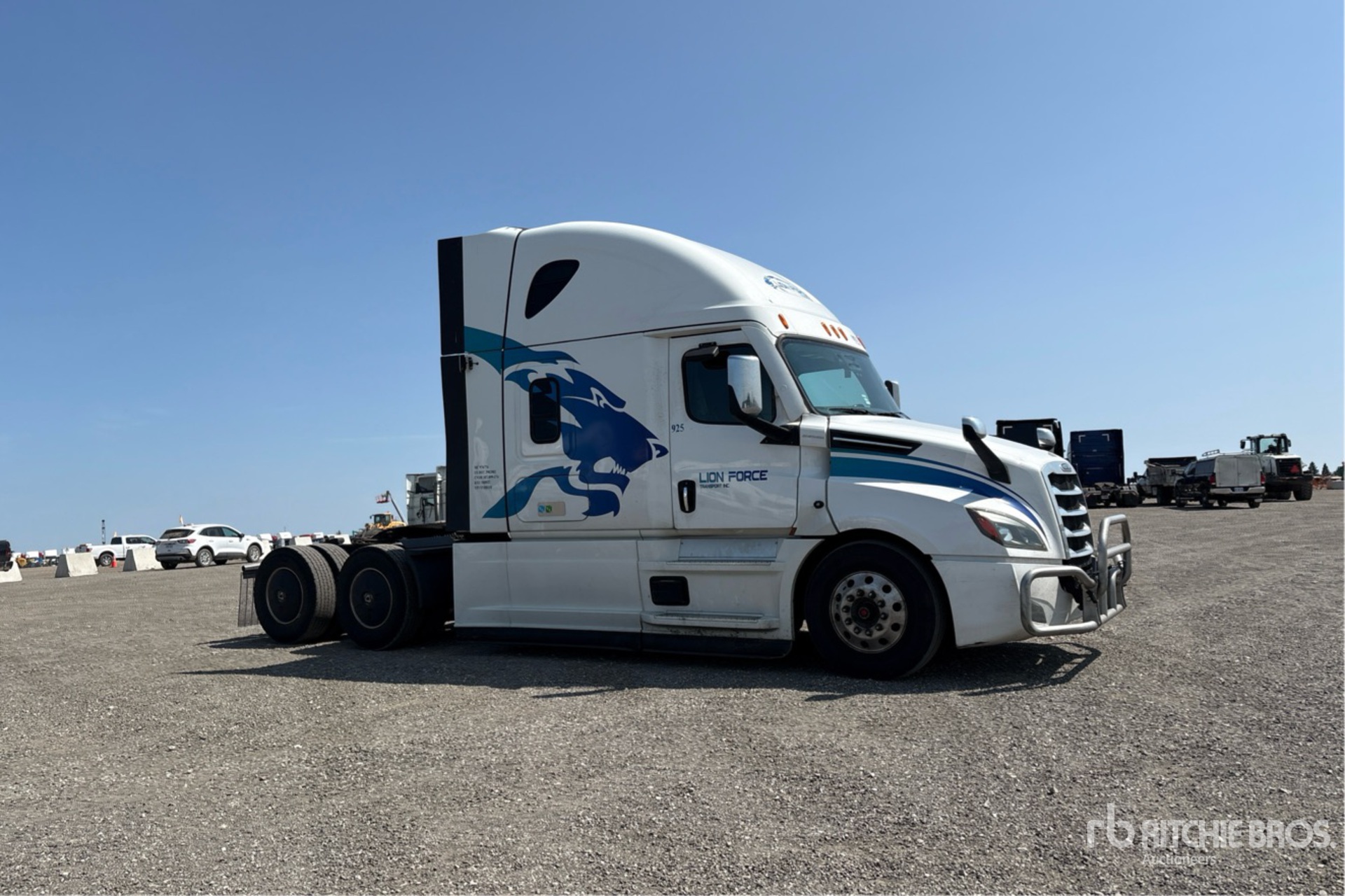 2024 Freightliner CASCADIA 126