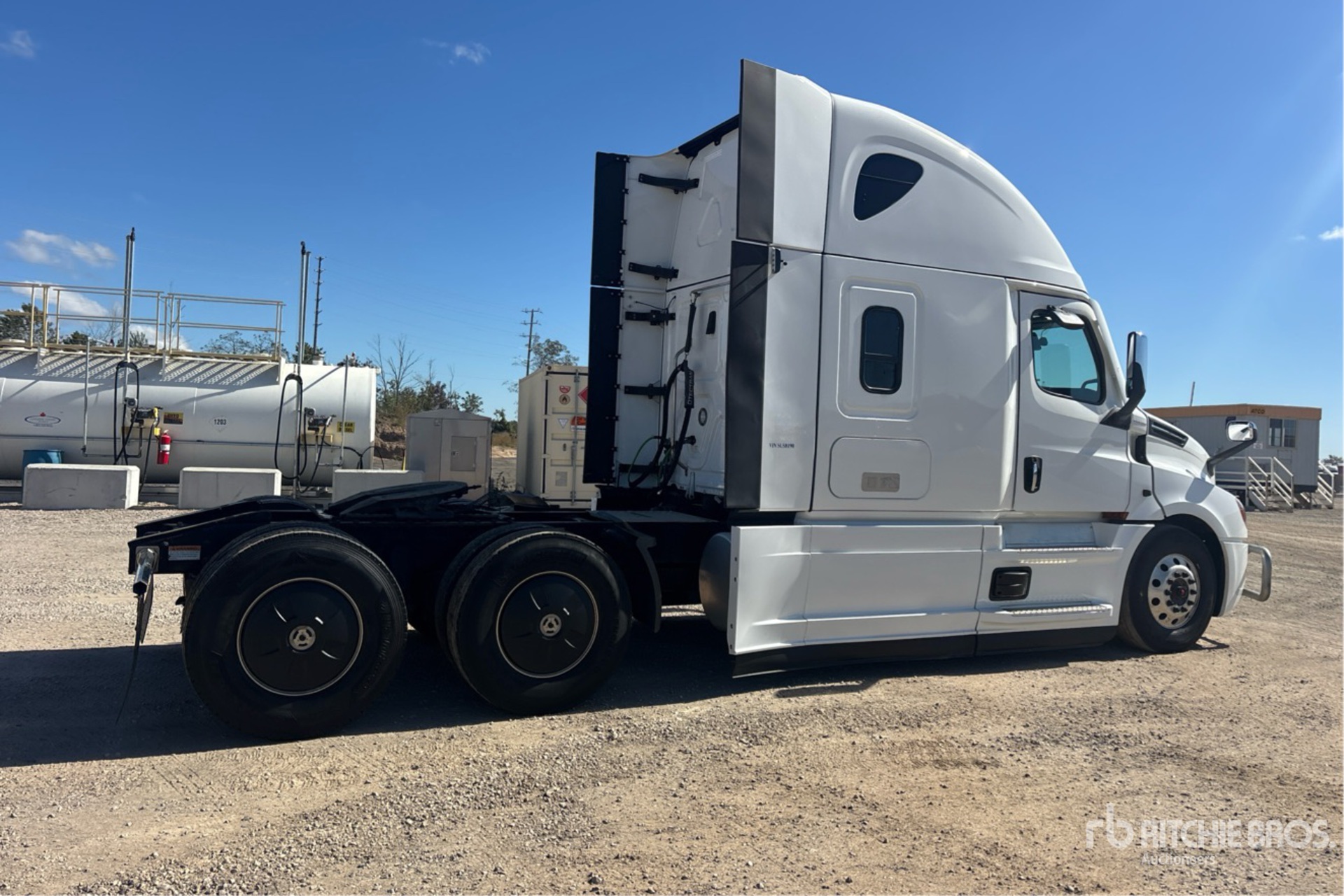 2024 Freightliner CASCADIA 126