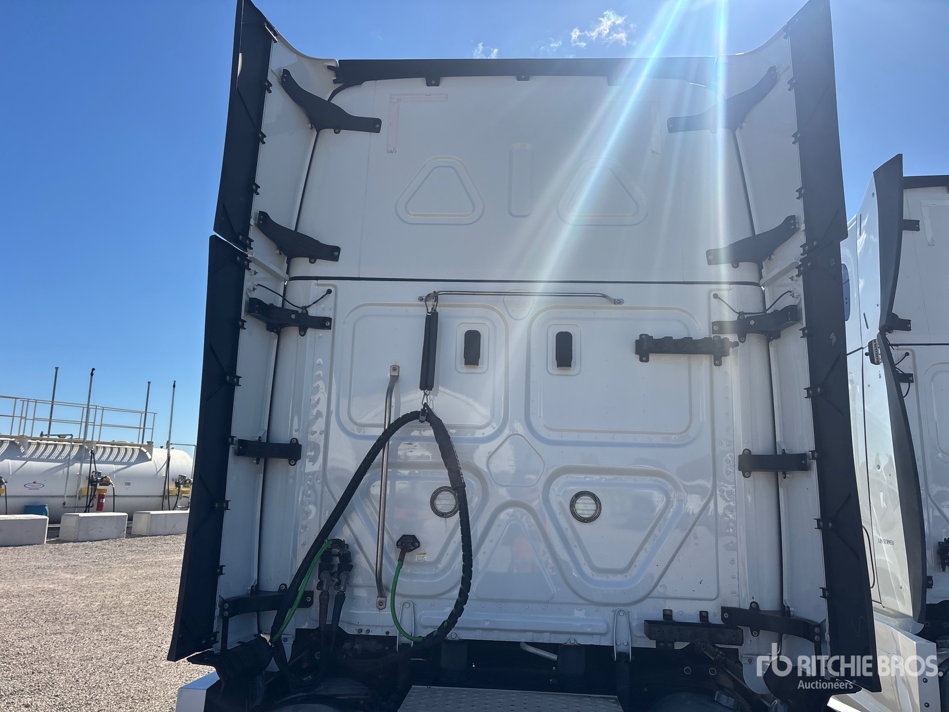 2024 Freightliner CASCADIA 126