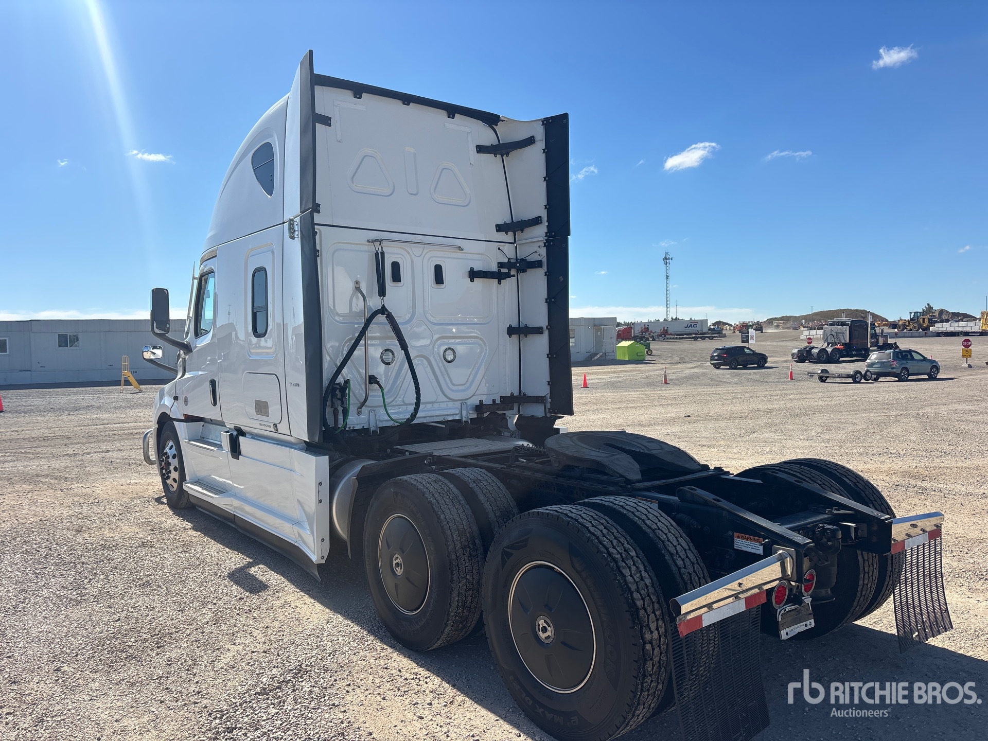 2024 Freightliner CASCADIA 126