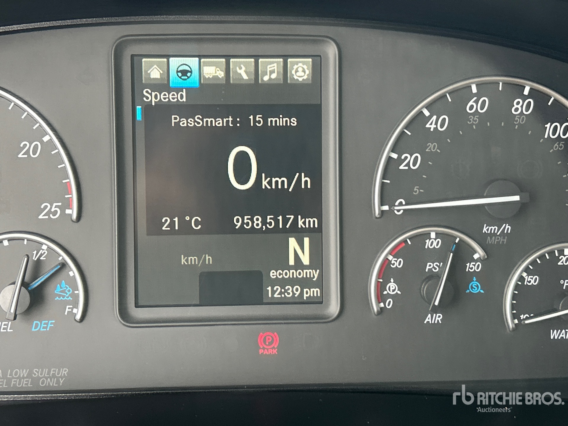2023 Freightliner CASCADIA 126