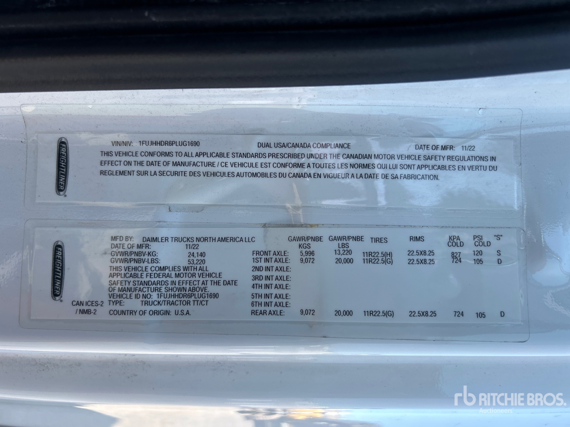 2023 Freightliner CASCADIA 126
