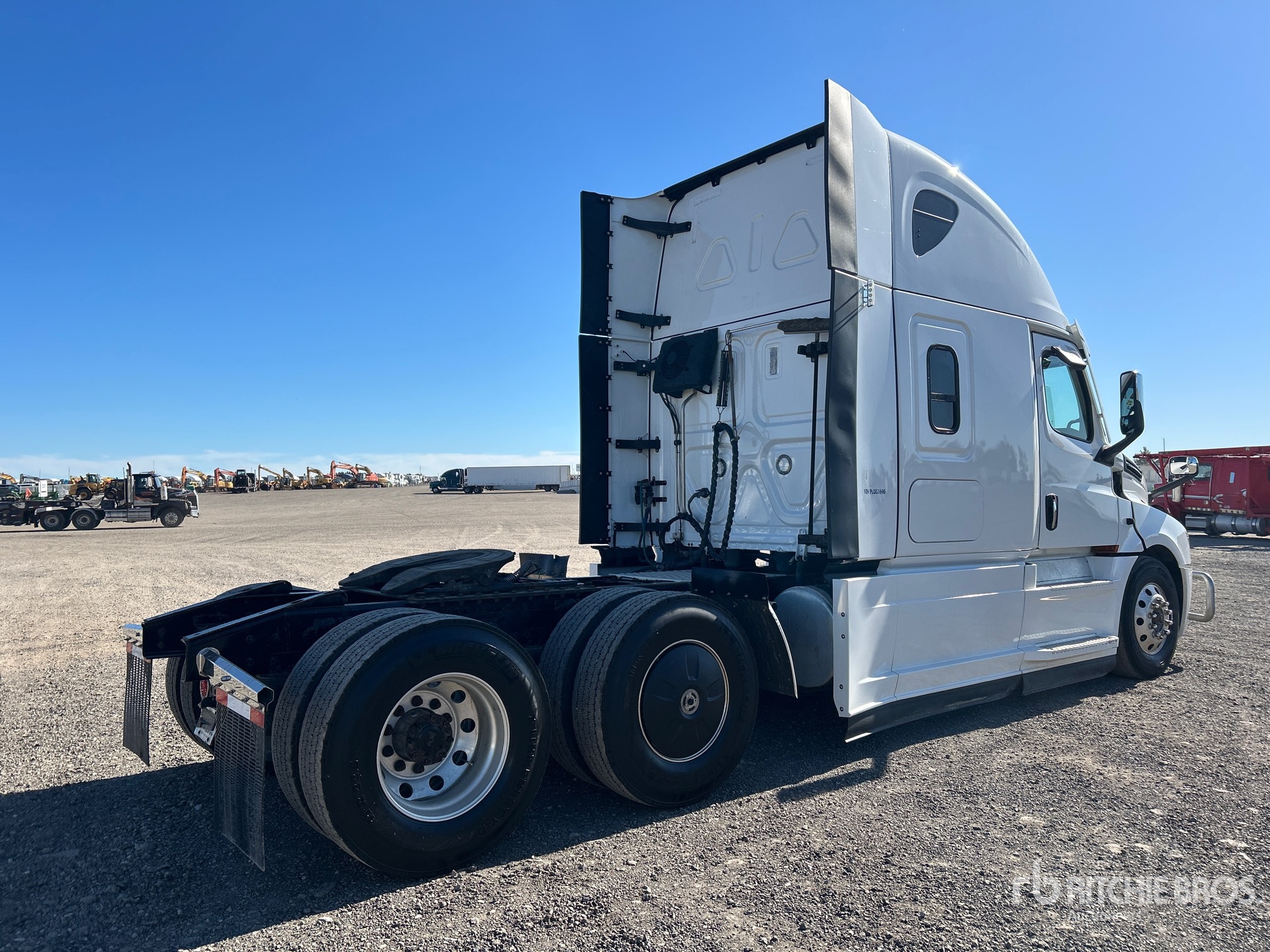 2023 Freightliner CASCADIA 126