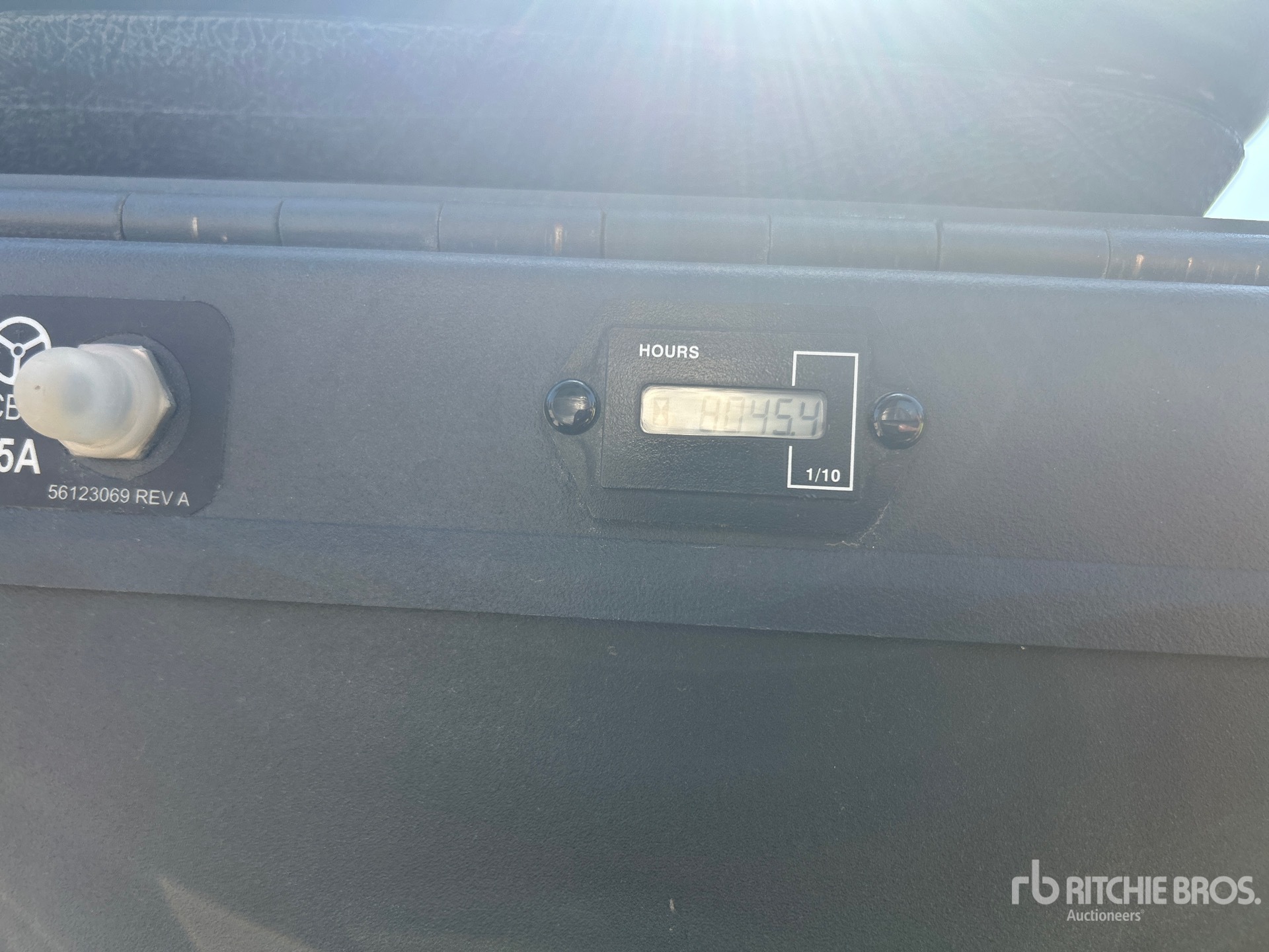 General Appearance with Hour Meter / Odometer