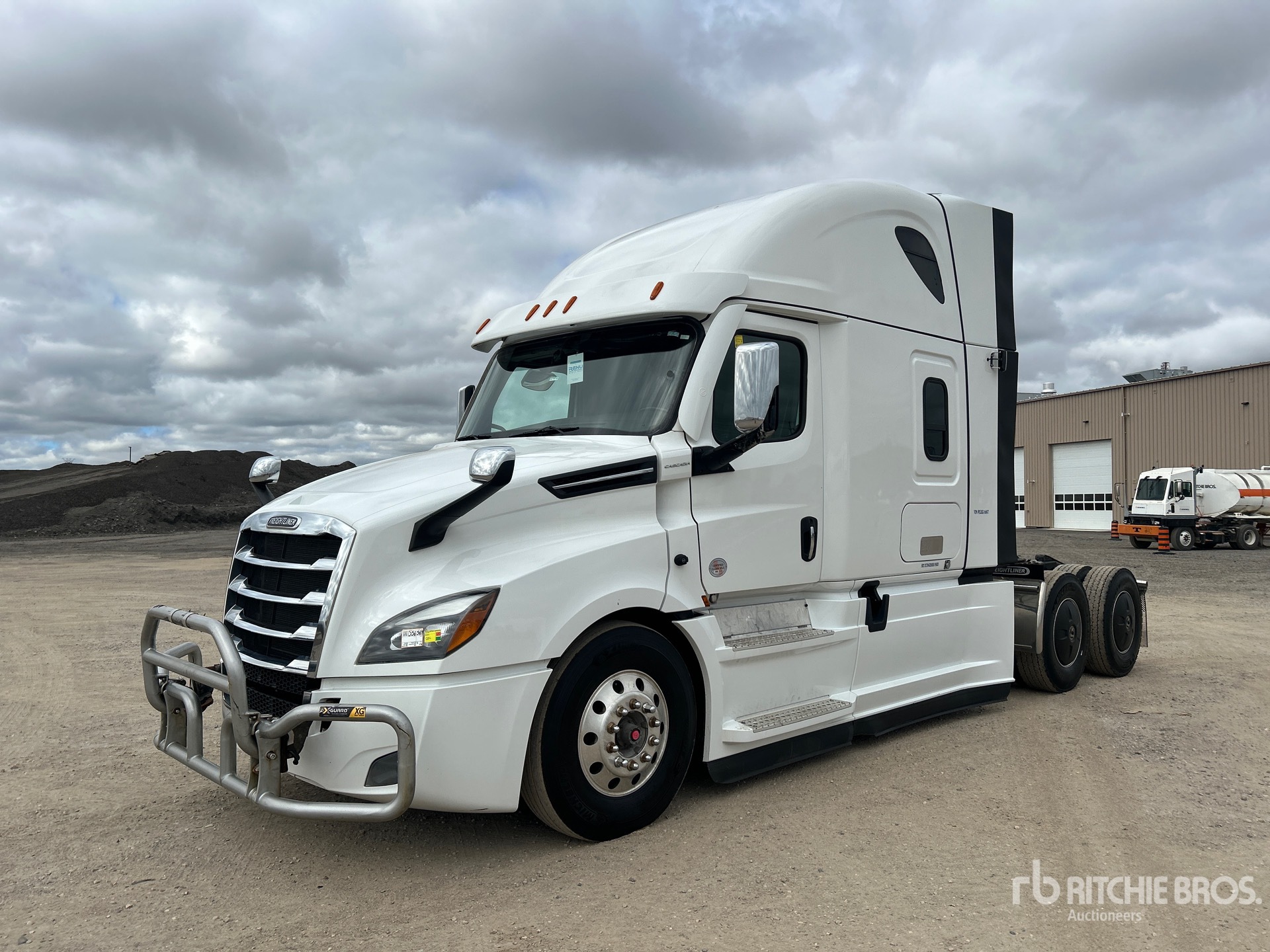 2023 Freightliner CASCADIA 126
