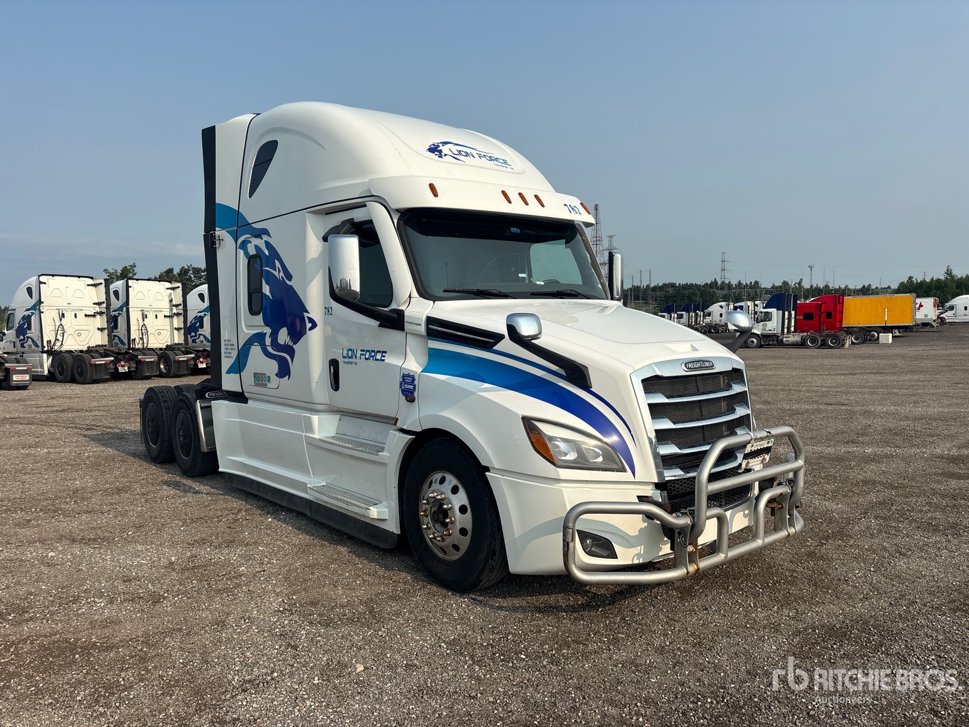 2023 Freightliner CASCADIA 126