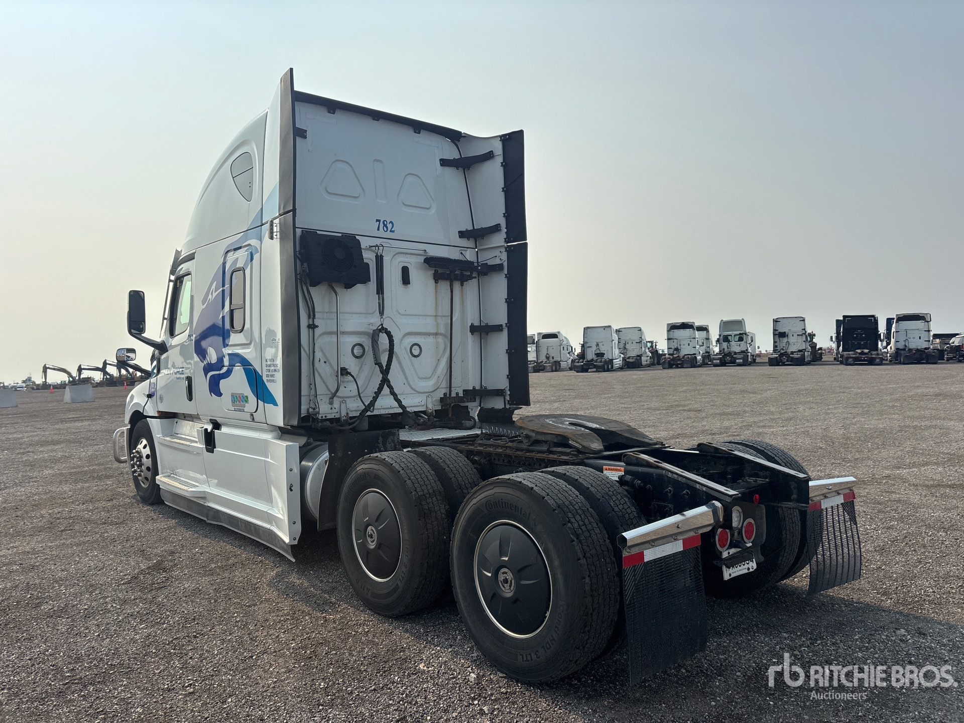 2023 Freightliner CASCADIA 126