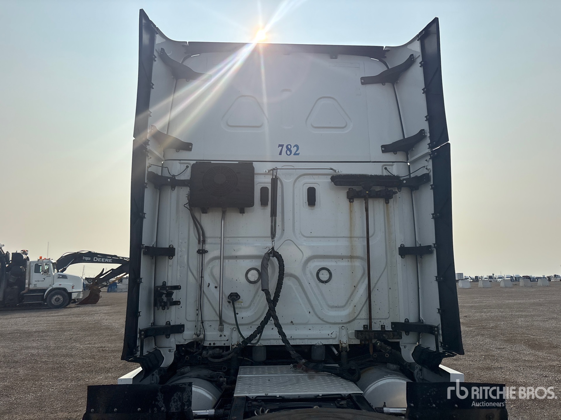 2023 Freightliner CASCADIA 126