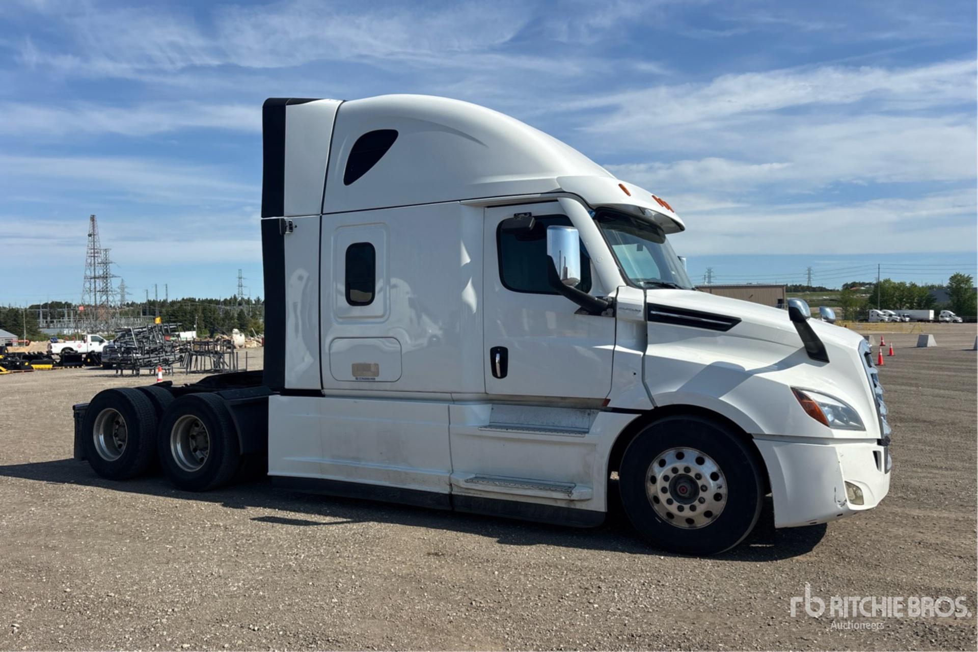 2022 Freightliner CASCADIA 126