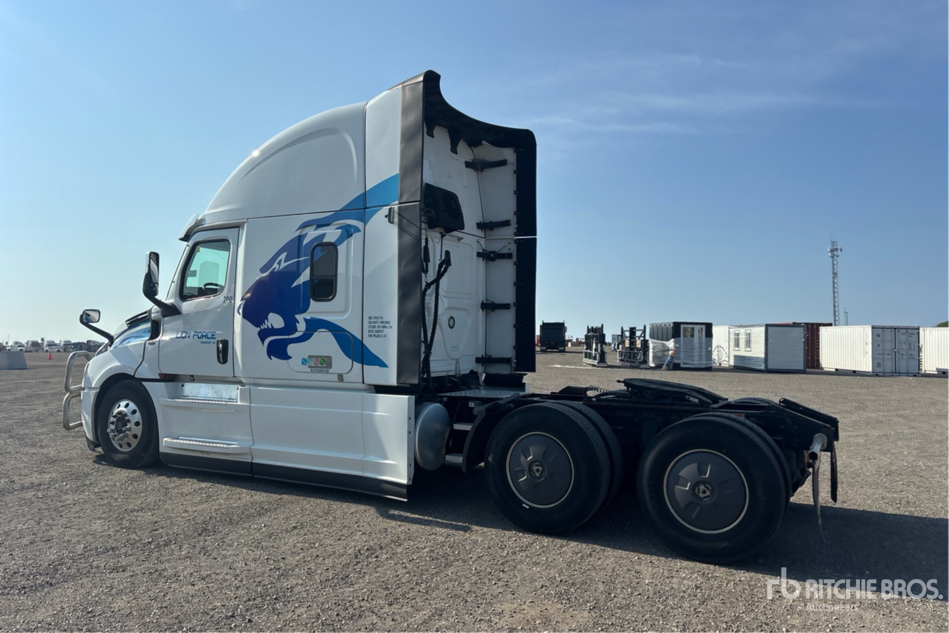 2023 Freightliner CASCADIA 126