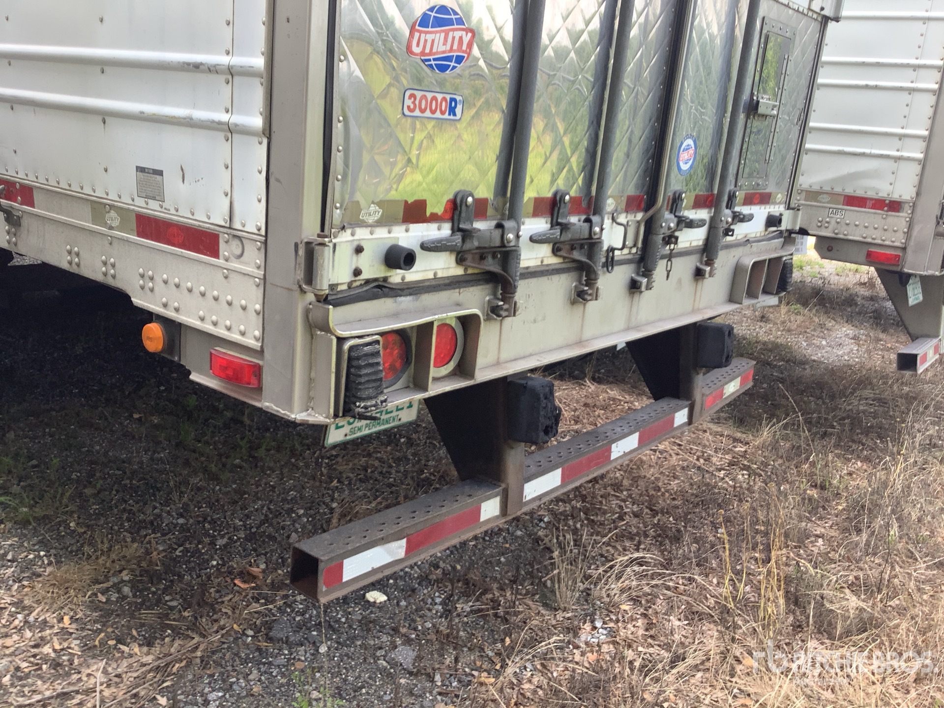 General Appearance with Imagen: esquina trasera izquierda