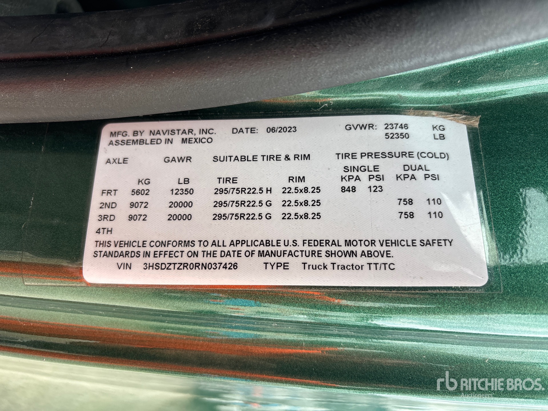 2023 International LT625