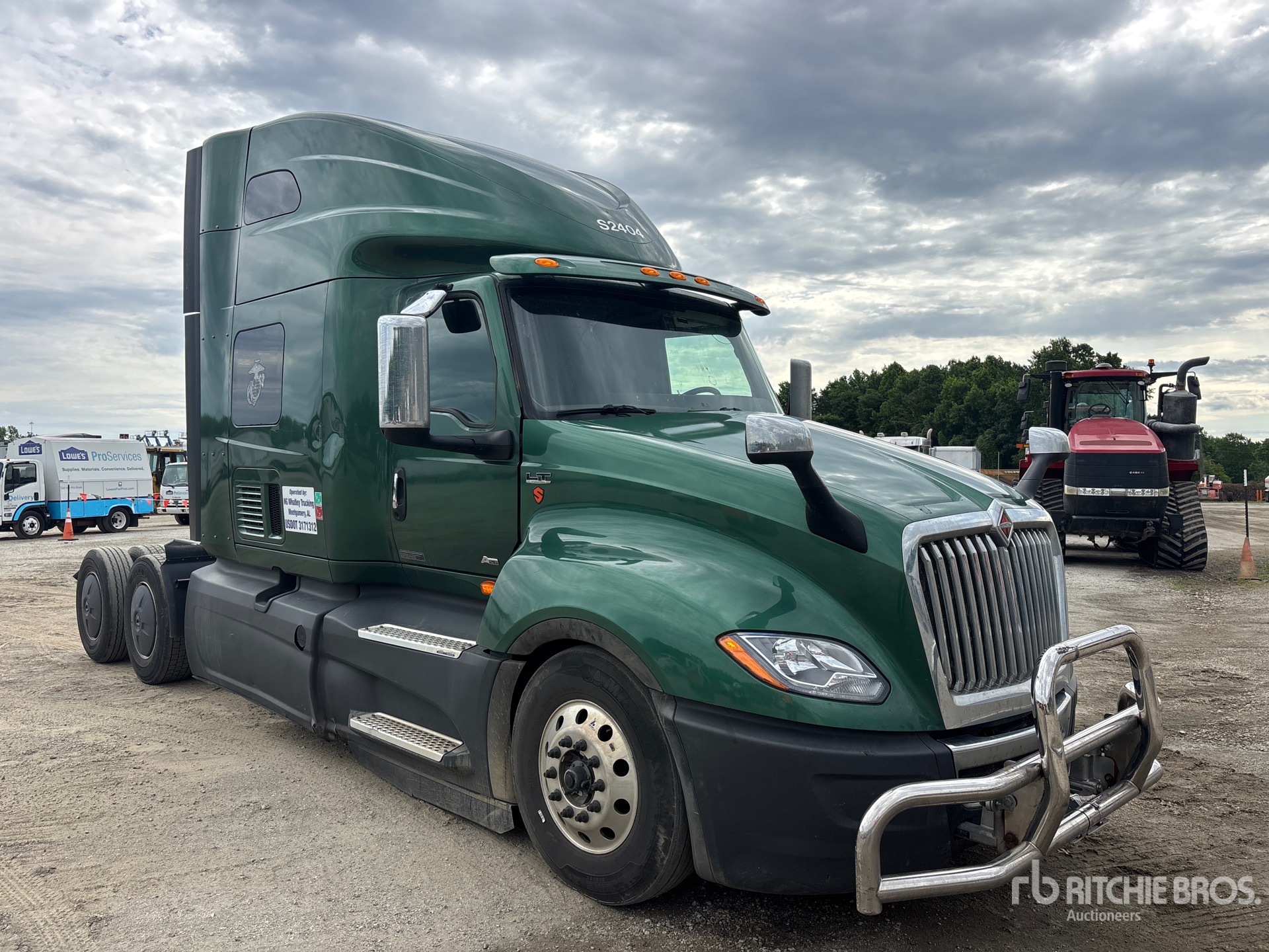 2023 International LT625
