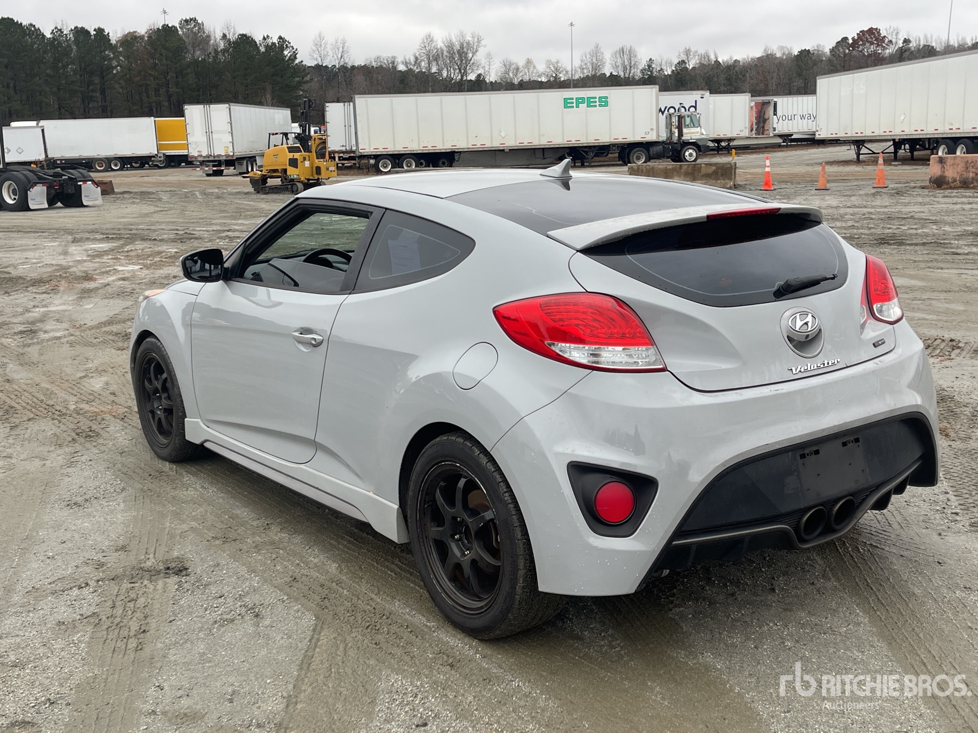 General Appearance with Picture, Left Rear Corner