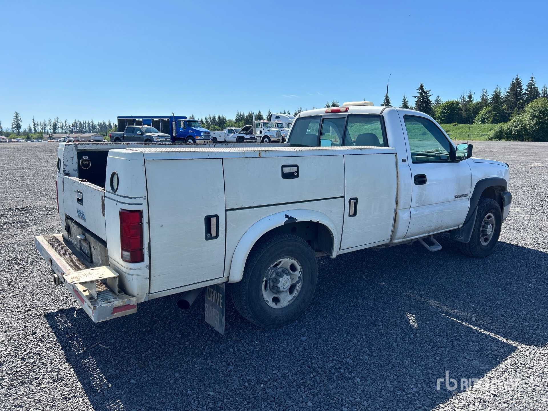 General Appearance with Picture, Right Rear Corner