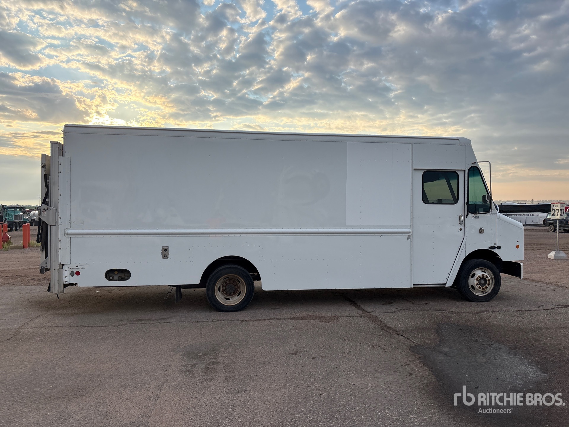 2017 Ford F59