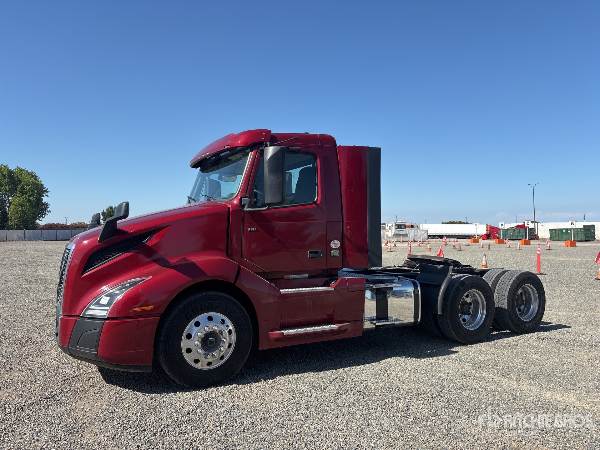 Photo of a 2024 Volvo VNL300